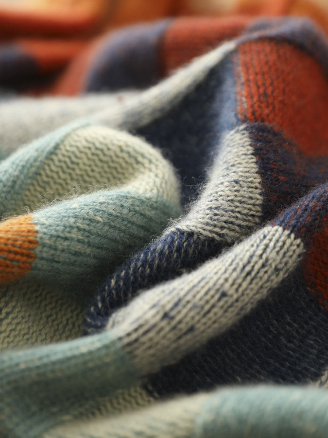 Caroline - Fitted Turtleneck Sweater